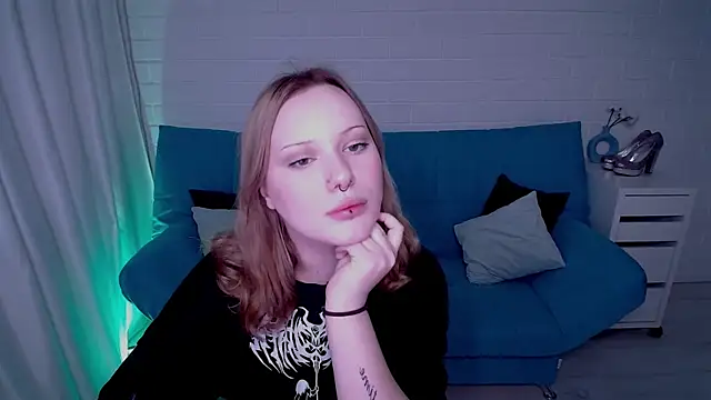 Snapshot of AuroraMour chatting on October 8, 5:13 pm AuroraMour online show from October 8, 5:13 pm