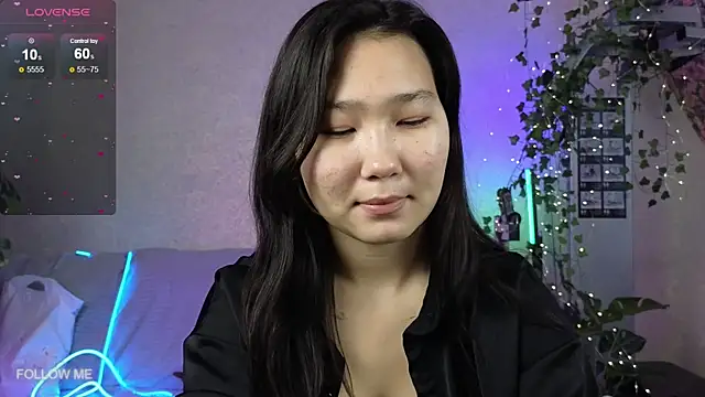 Snapshot of Yoon_Mii chatting on October 10, 8:15 am Yoon Mii online show from October 10, 8:15 am