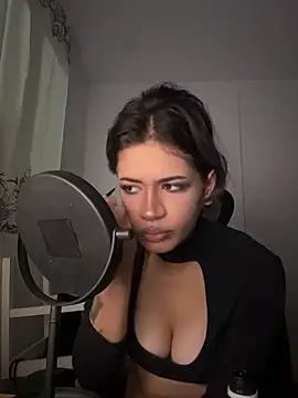 sukulaurens online show from July 19, 4:54 am