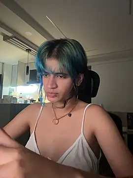 sukulaurens online show from May 16, 5:06 am