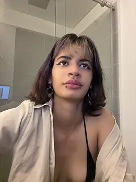 Snapshot of sukulaurens chatting on October 21, 1:27 am sukulaurens online show from October 21, 1:27 am