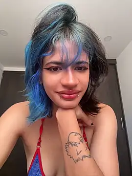 sukulaurens online show from April 8, 5:14 pm