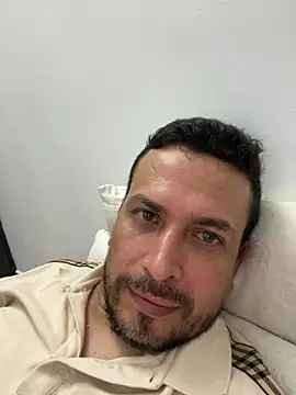 Snapshot of JX7NOVA chatting on October 23, 1:15 am JX7NOVA online show from October 23, 1:15 am