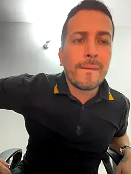 Snapshot of JX7NOVA chatting on November 2, 11:32 pm JX7NOVA online show from November 2, 11:32 pm