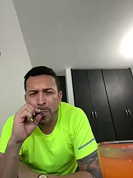 Snapshot of JX7NOVA chatting on March 15, 10:39 pm JX7NOVA online show from March 15, 10:39 pm