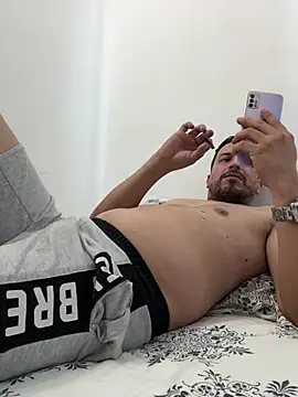 Snapshot of JX7NOVA chatting on March 12, 4:22 pm JX7NOVA online show from March 12, 4:22 pm