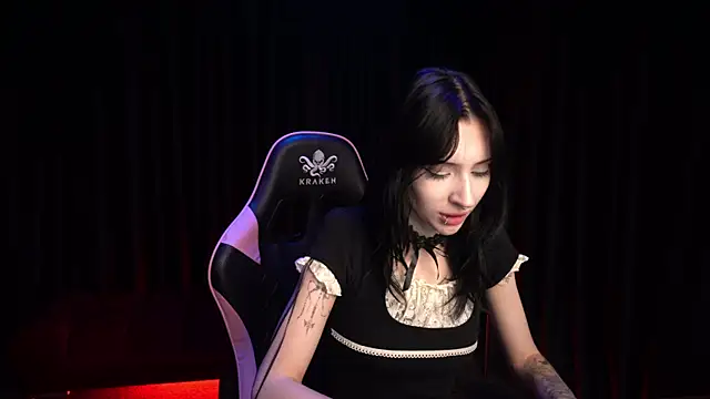 Trix Void online show from October 8, 6:37 am