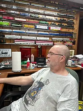 Jcaspen online show from April 6, 12:28 pm