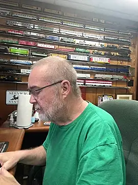 Jcaspen online show from April 15, 1:15 pm