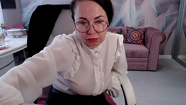 Snapshot of Arisa5000 chatting on October 3, 11:12 am Arisa5000 online show from October 3, 11:12 am