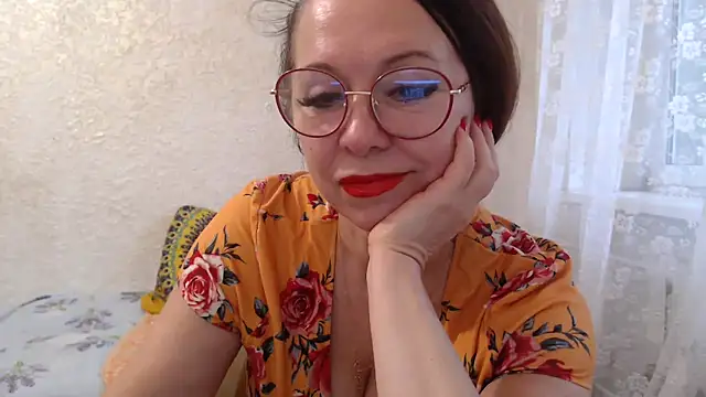 Snapshot of Arisa5000 chatting on September 12, 5:18 am Arisa5000 online show from September 12, 5:18 am