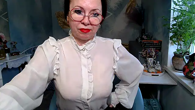 Snapshot of Arisa5000 chatting on October 23, 5:28 am Arisa5000 online show from October 23, 5:28 am