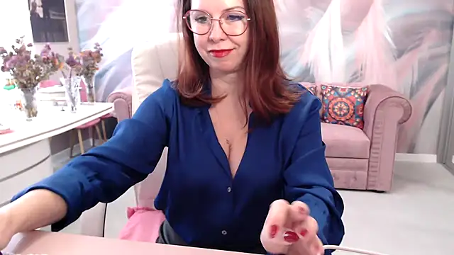 Snapshot of Arisa5000 chatting on November 25, 8:14 am Arisa5000 online show from November 25, 8:14 am