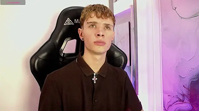 JackFrosst online show from May 25, 1:21 pm