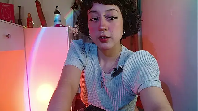 Snapshot of zora_blue777 chatting on October 17, 3:32 am zora blue777 online show from October 17, 3:32 am