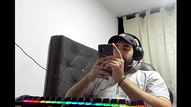 coolfriki online show from March 28, 8:10 pm