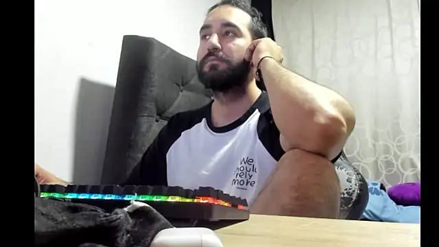 coolfriki online show from March 4, 2:52 am