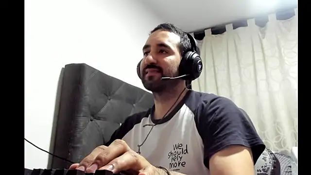 coolfriki online show from March 10, 6:28 am