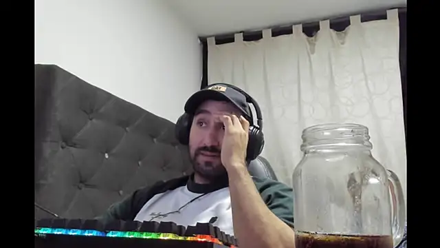 coolfriki online show from April 18, 11:12 am