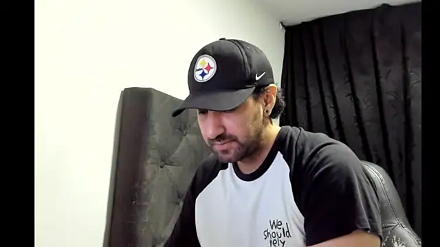 coolfriki online show from January 8, 5:13 am