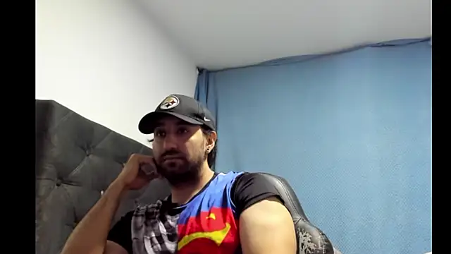 coolfriki online show from January 9, 4:30 am