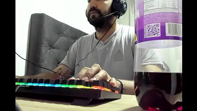 coolfriki online show from March 29, 8:16 am