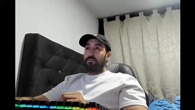 coolfriki online show from March 28, 3:40 am