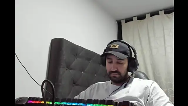 coolfriki online show from April 14, 5:12 am