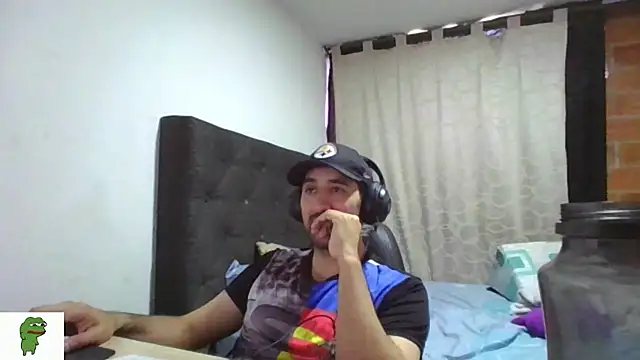 coolfriki online show from July 17, 9:34 pm