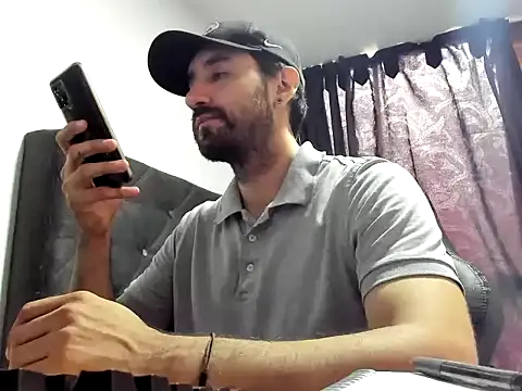 coolfriki online show from October 8, 5:46 pm