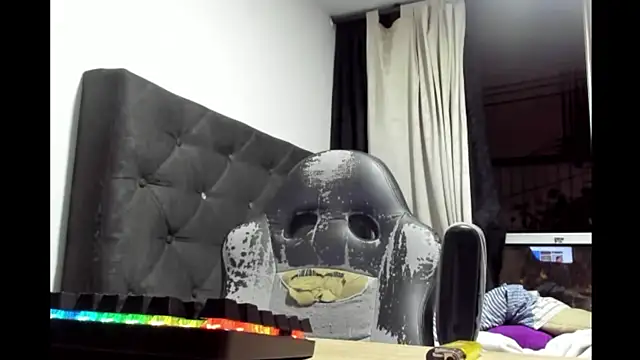 coolfriki online show from April 5, 4:19 am