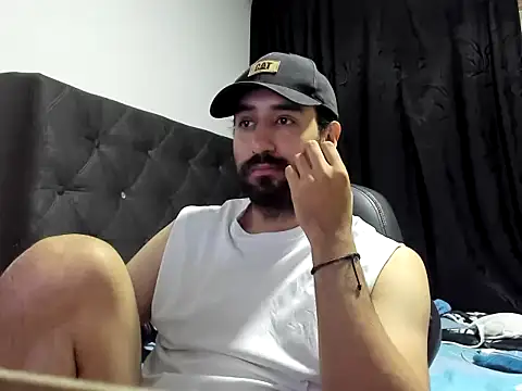 Snapshot of coolfriki chatting on October 23, 4:55 am coolfriki online show from October 23, 4:55 am