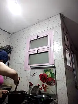 Snapshot of TermedScherzo chatting on November 11, 2:23 pm TermedScherzo online show from November 11, 2:23 pm