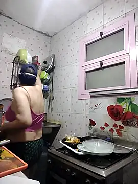 Snapshot of TermedScherzo chatting on November 28, 3:01 pm TermedScherzo online show from November 28, 3:01 pm