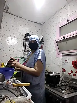 Snapshot of TermedScherzo chatting on November 4, 2:21 pm TermedScherzo online show from November 4, 2:21 pm