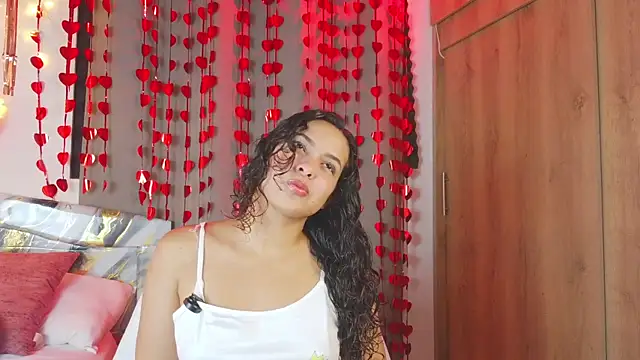  Bella Beth  online show from February 18, 4:10 am