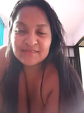 lucia00xx online show from February 2, 10:09 pm