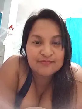 lucia00xx online show from December 15, 1:22 am