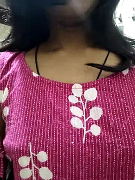 Snapshot of anjali2351 chatting on November 2, 4:28 am anjali2351 online show from November 2, 4:28 am