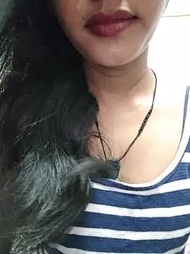 Snapshot of anjali2351 chatting on July 4, 4:30 am anjali2351 online show from July 4, 4:30 am