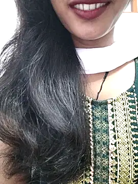 Snapshot of anjali2351 chatting on June 27, 6:08 am anjali2351 online show from June 27, 6:08 am