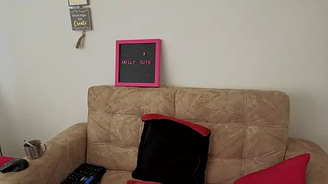 Snapshot of hollycute__ chatting on November 4, 6:44 pm hollycute online show from November 4, 6:44 pm