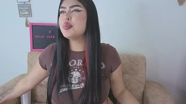 hollycute   online show from December 15, 7:52 pm