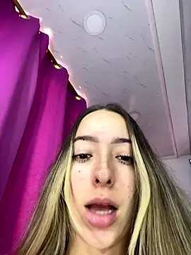 Sophia rouse online show from October 11, 9:05 pm