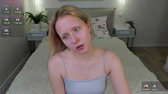 Mol l y online show from November 29, 2:28 pm