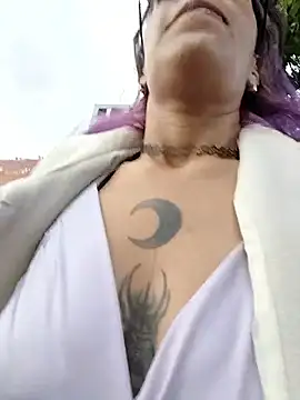 Abby 2-1 online show from November 10, 8:58 pm