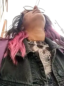 Abby 2-1 online show from October 27, 7:15 pm