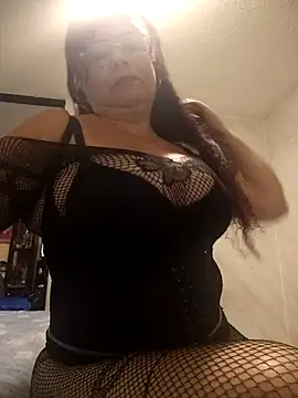 Snapshot of Kamila70 chatting on December 16, 2:38 am Kamila70 online show from December 16, 2:38 am