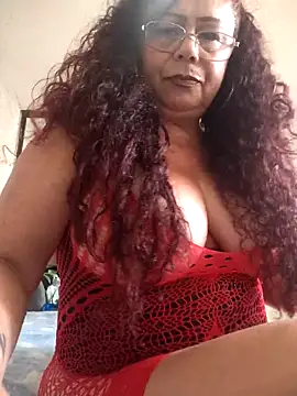 Snapshot of Kamila70 chatting on November 29, 5:02 pm Kamila70 online show from November 29, 5:02 pm