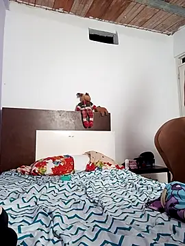 Snapshot of Mau-sophy chatting on November 19, 3:23 pm Mau-sophy online show from November 19, 3:23 pm